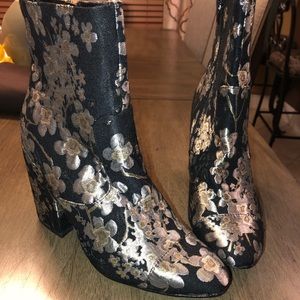 Woman’s boots